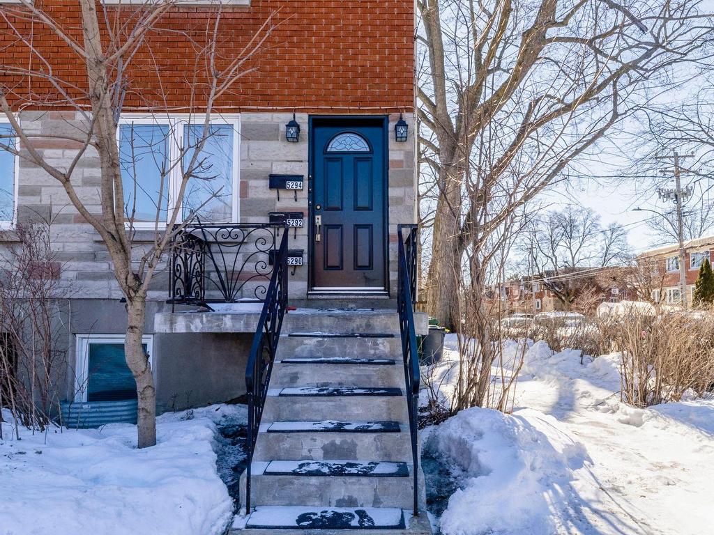 









5290

 - 5294


Av. MacMahon

,
Montréal (Côte-des-Neiges/Notre-Dame-de-Grâce),




QC
H4V2B7


