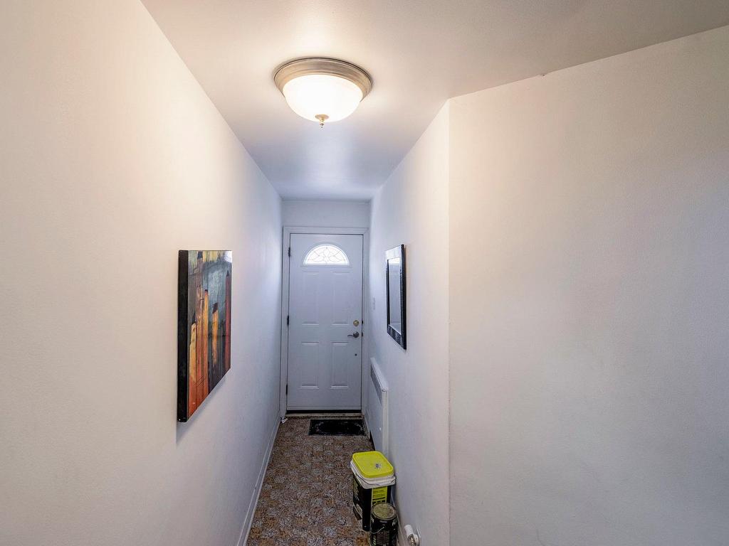 









5290

 - 5294


Av. MacMahon

,
Montréal (Côte-des-Neiges/Notre-Dame-de-Grâce),




QC
H4V2B7


