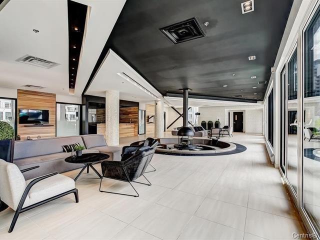 









235


Rue Peel

, 1011,
Montréal (Le Sud-Ouest),




QC
H3C0P8


