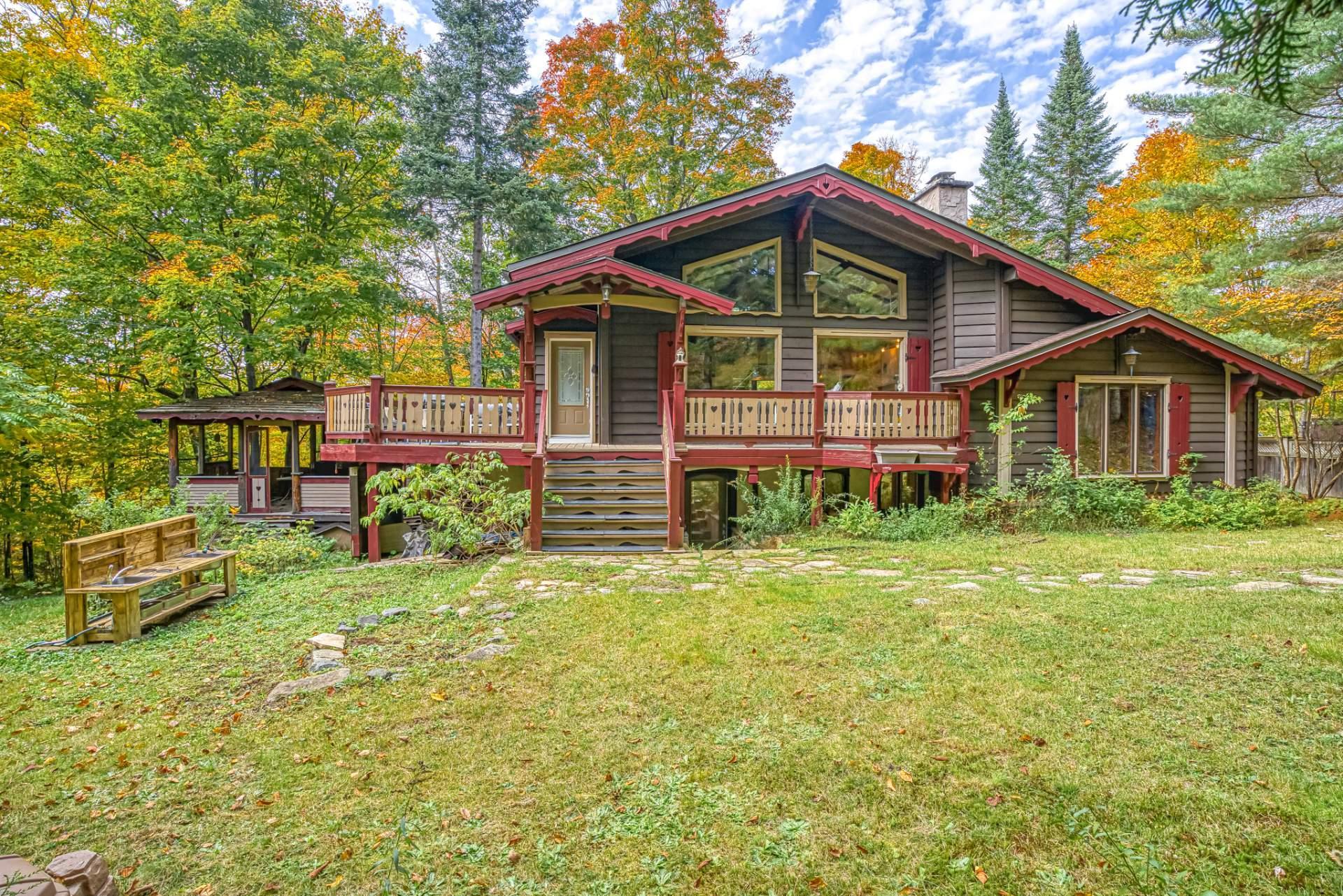 









470


Rue de l'Edelweiss

,
Sainte-Agathe-des-Monts,




QC
J8C0J9

