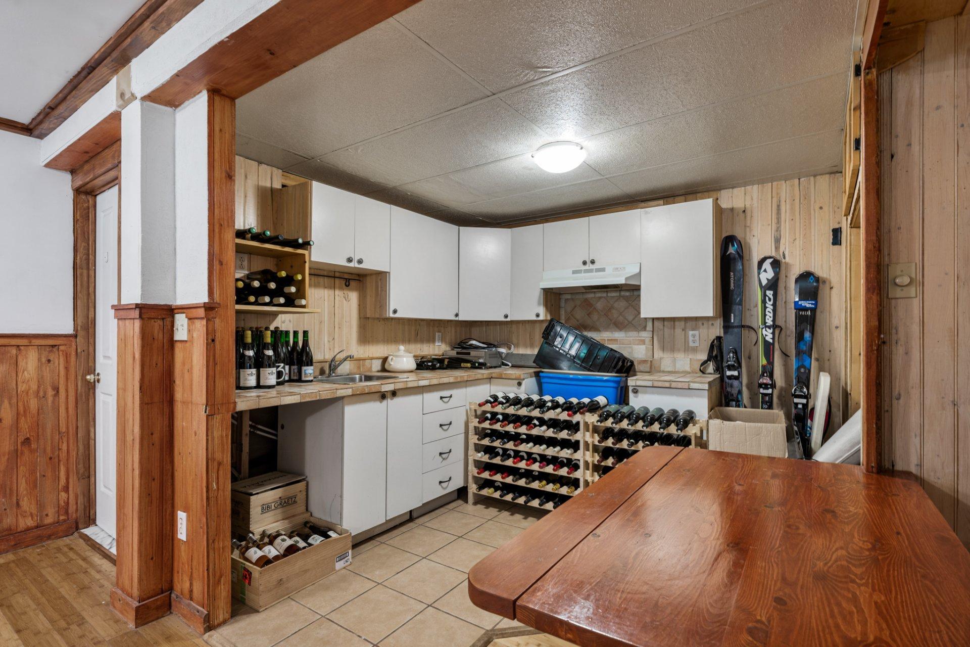 









470


Rue de l'Edelweiss

,
Sainte-Agathe-des-Monts,




QC
J8C0J9

