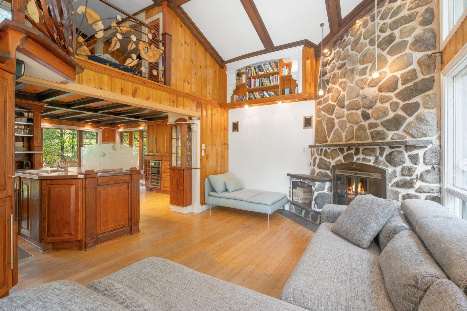 









470


Rue de l'Edelweiss

,
Sainte-Agathe-des-Monts,




QC
J8C0J9

