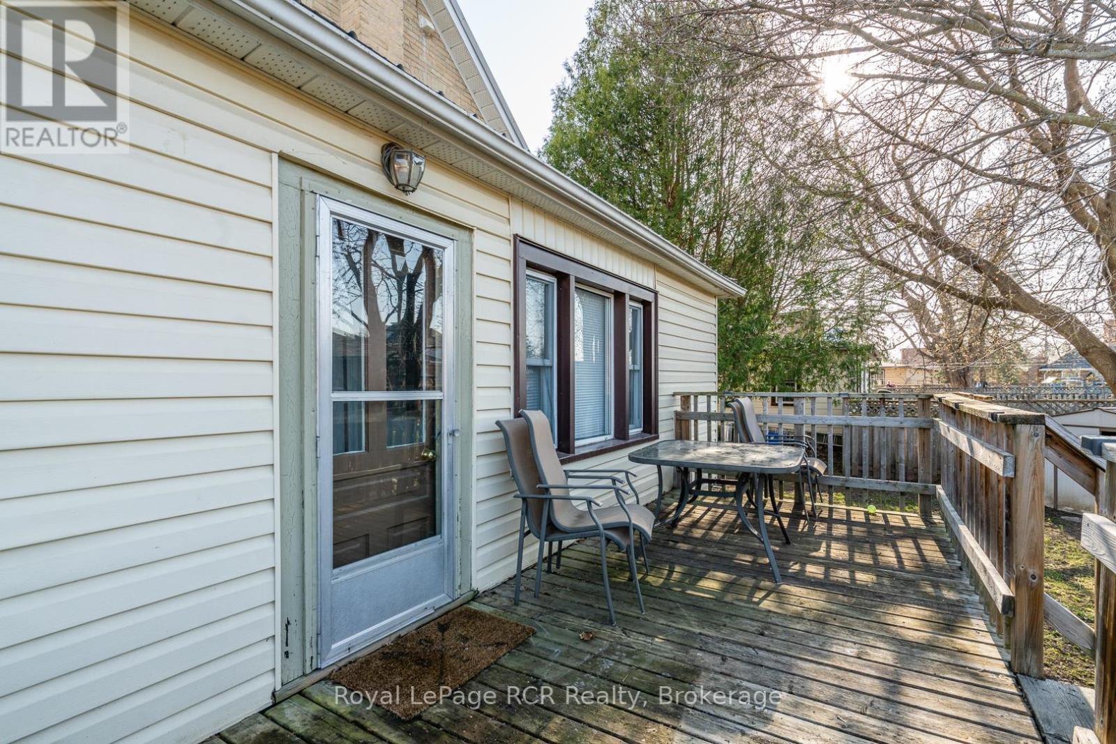 












134 9TH STREET

,
Hanover,




Ontario
N4N1K6

