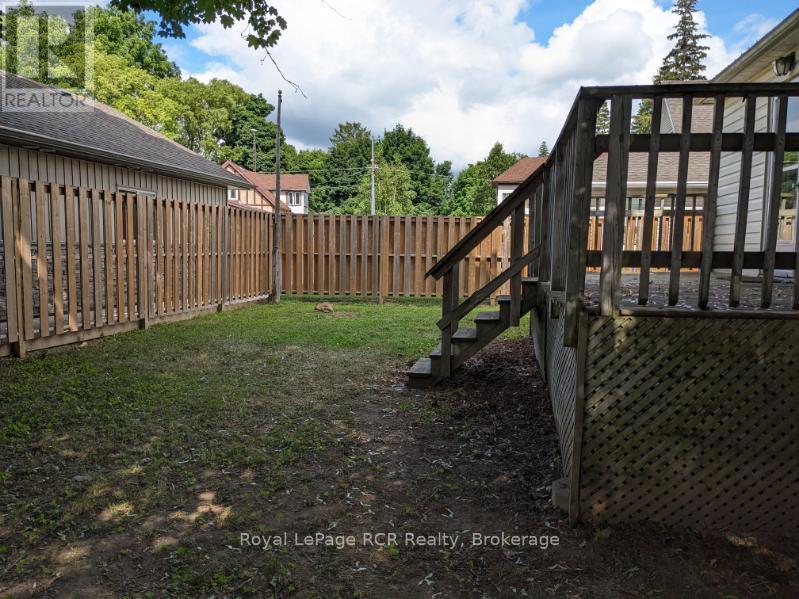 












134 9TH STREET

,
Hanover,




Ontario
N4N1K6

