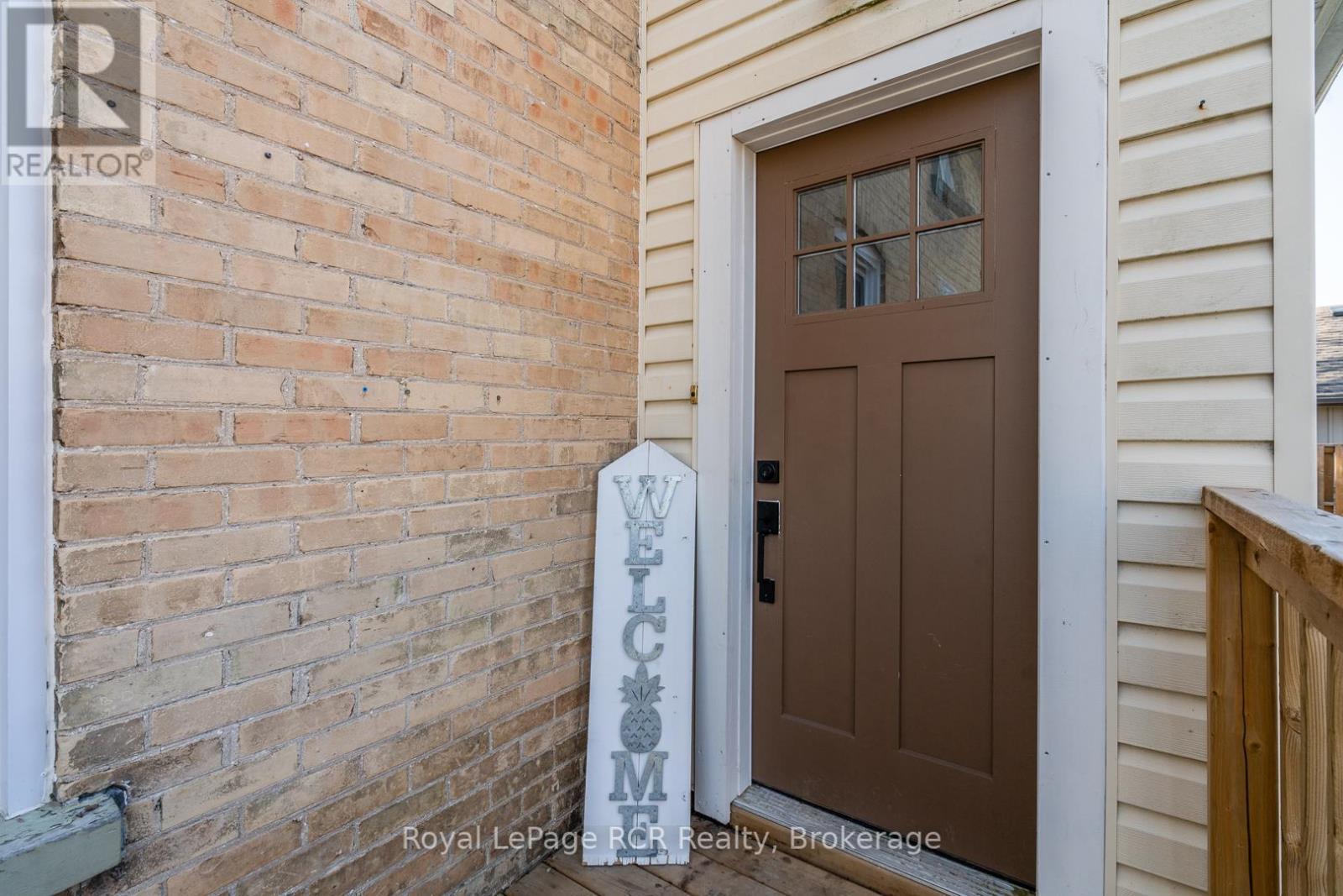 












134 9TH STREET

,
Hanover,




Ontario
N4N1K6

