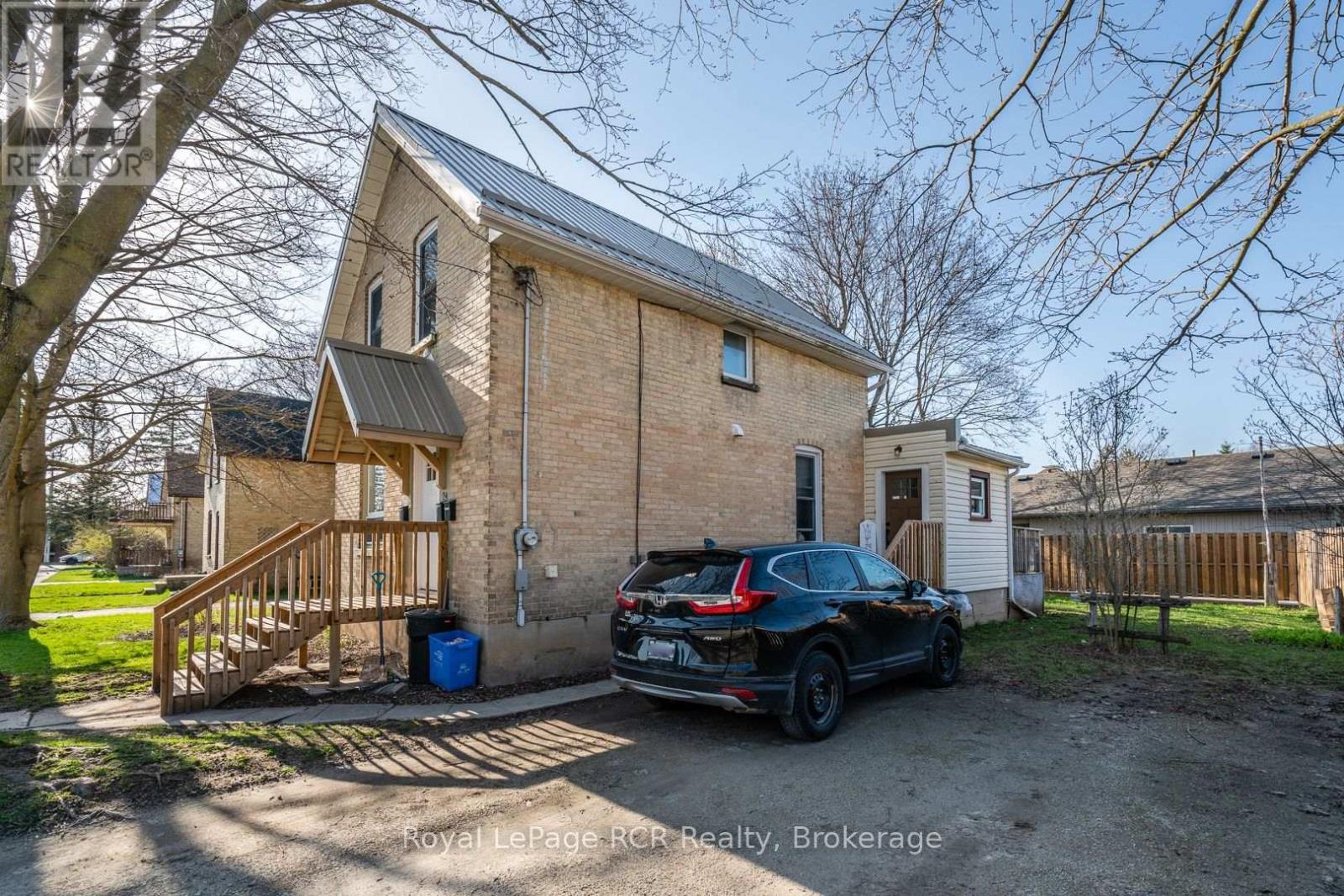 












134 9TH STREET

,
Hanover,




Ontario
N4N1K6

