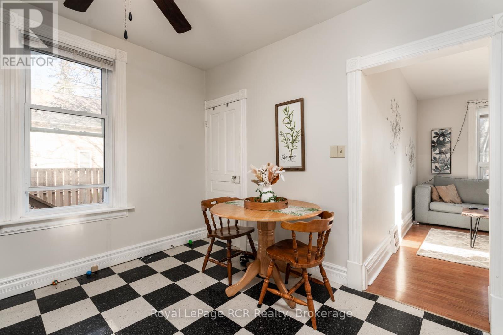 












134 9TH STREET

,
Hanover,




Ontario
N4N1K6

