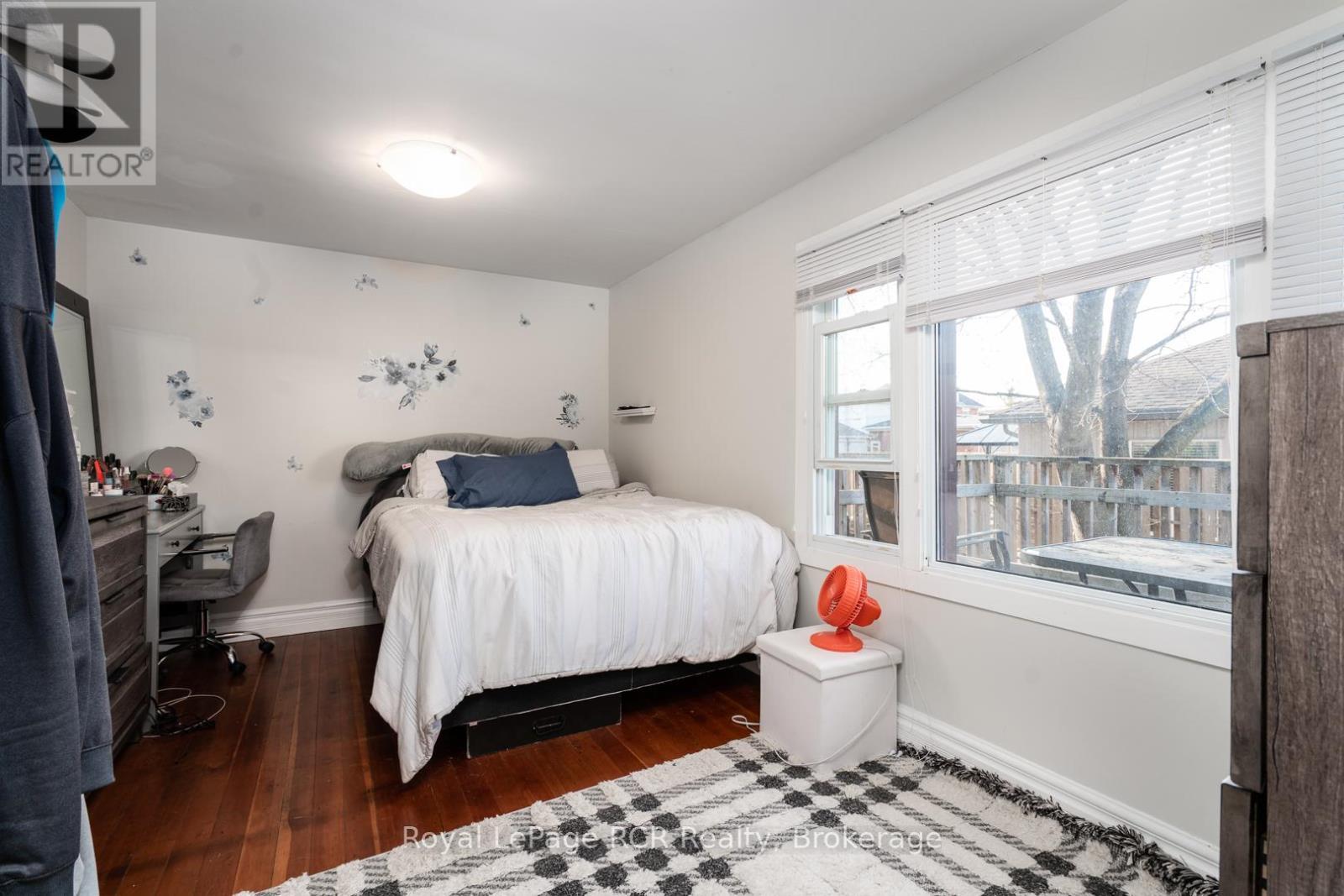 












134 9TH STREET

,
Hanover,




Ontario
N4N1K6

