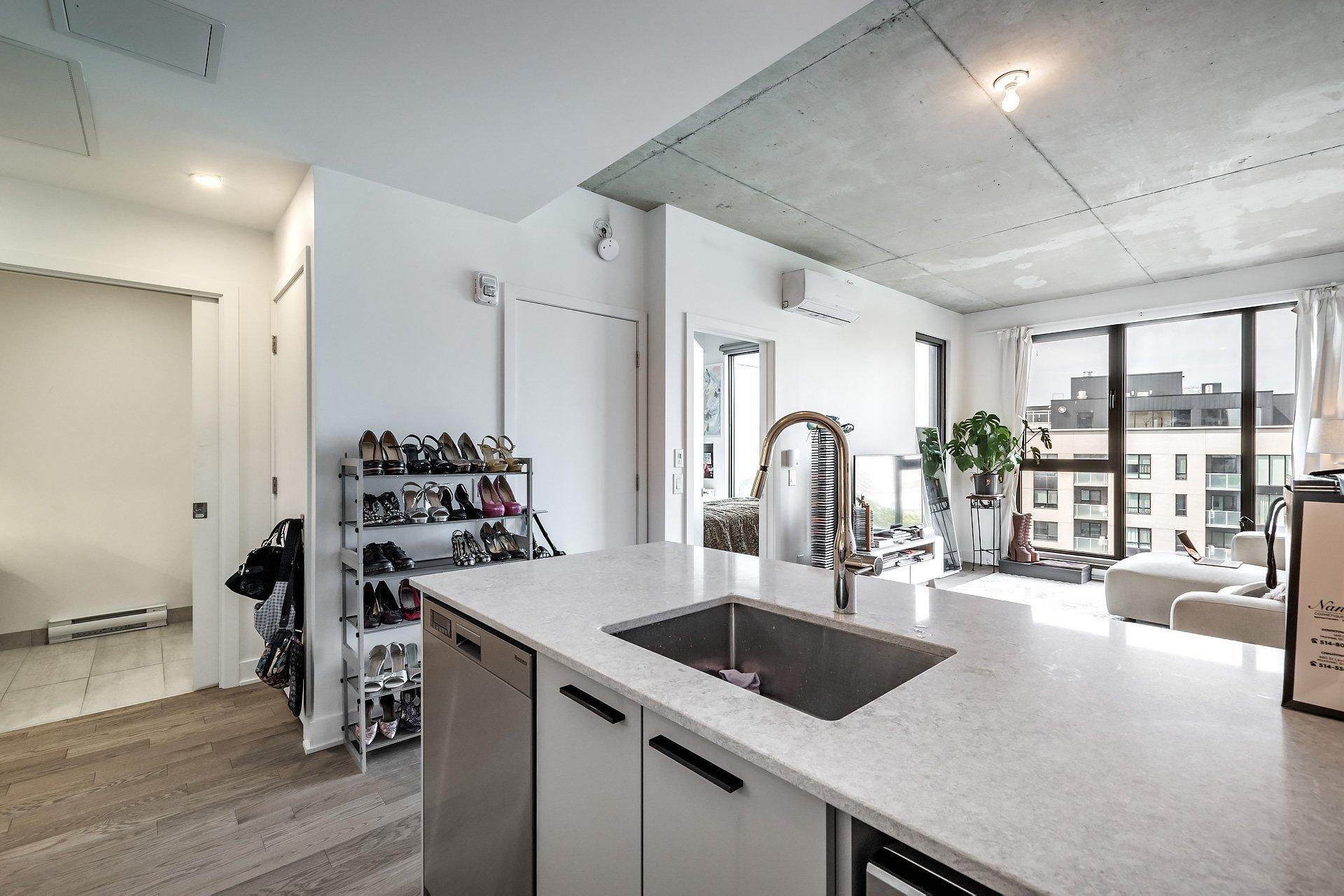 









1150


Boul. René-Lévesque E.

, 1117,
Montréal (Ville-Marie),




QC
H2L0J6


