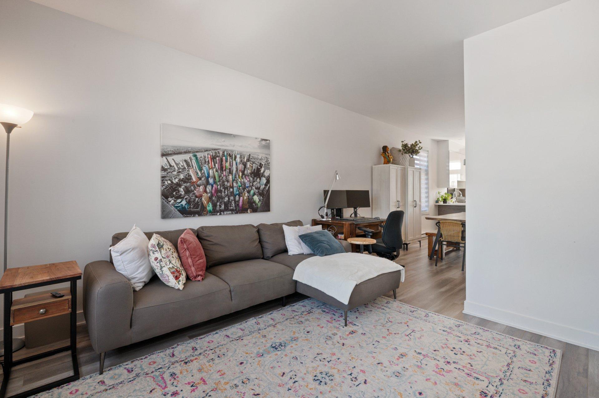 









537


Rue Séraphin-Bouc

,
Sainte-Anne-des-Plaines,




QC
J0N1H0

