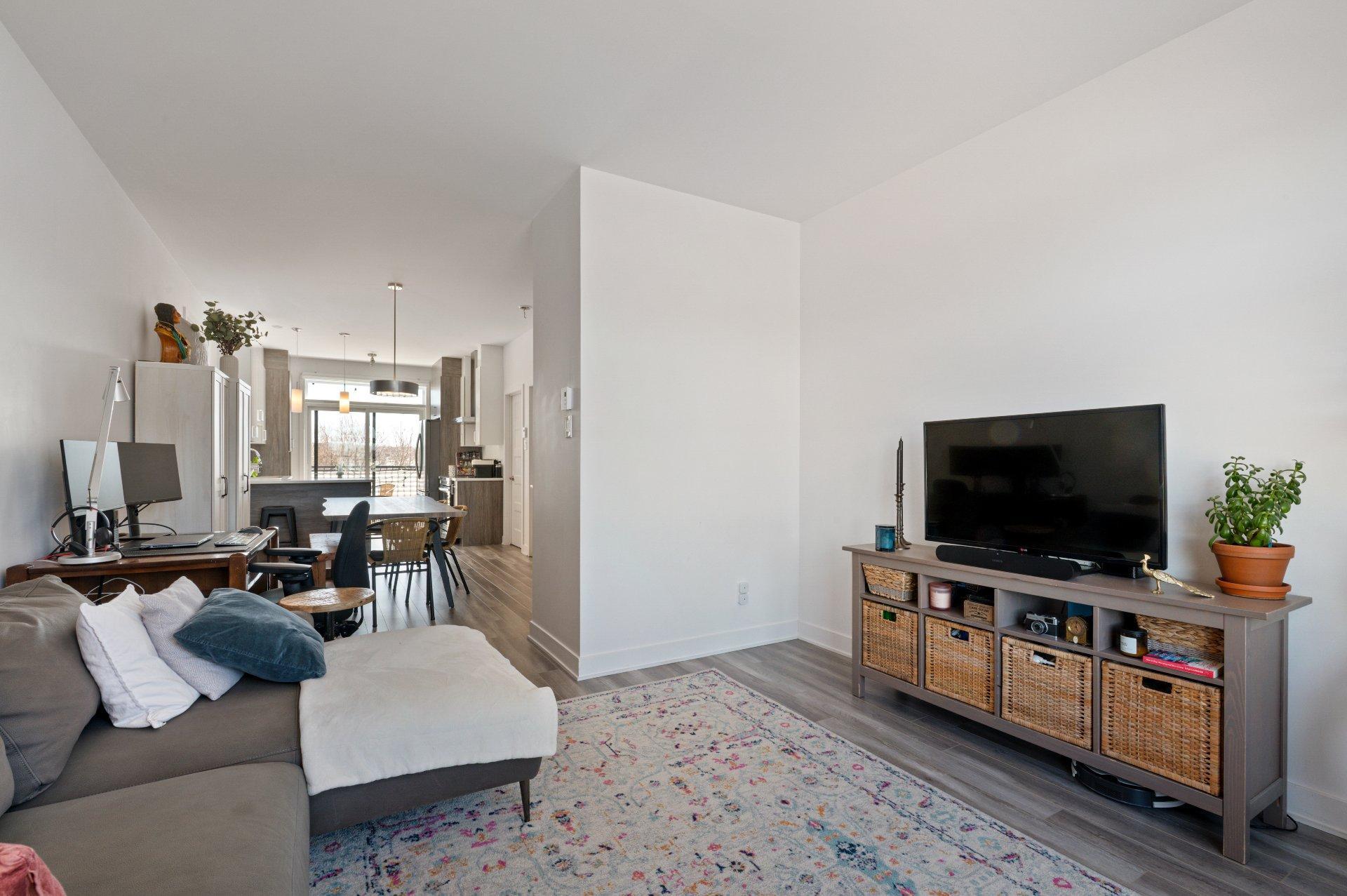









537


Rue Séraphin-Bouc

,
Sainte-Anne-des-Plaines,




QC
J0N1H0

