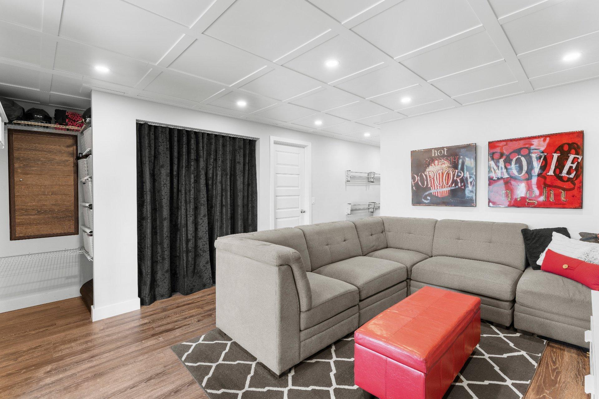 









1335


Rue Mansourati

,
Sherbrooke (Brompton/Rock Forest/Saint-Élie/Deauville),




QC
J1N0T3

