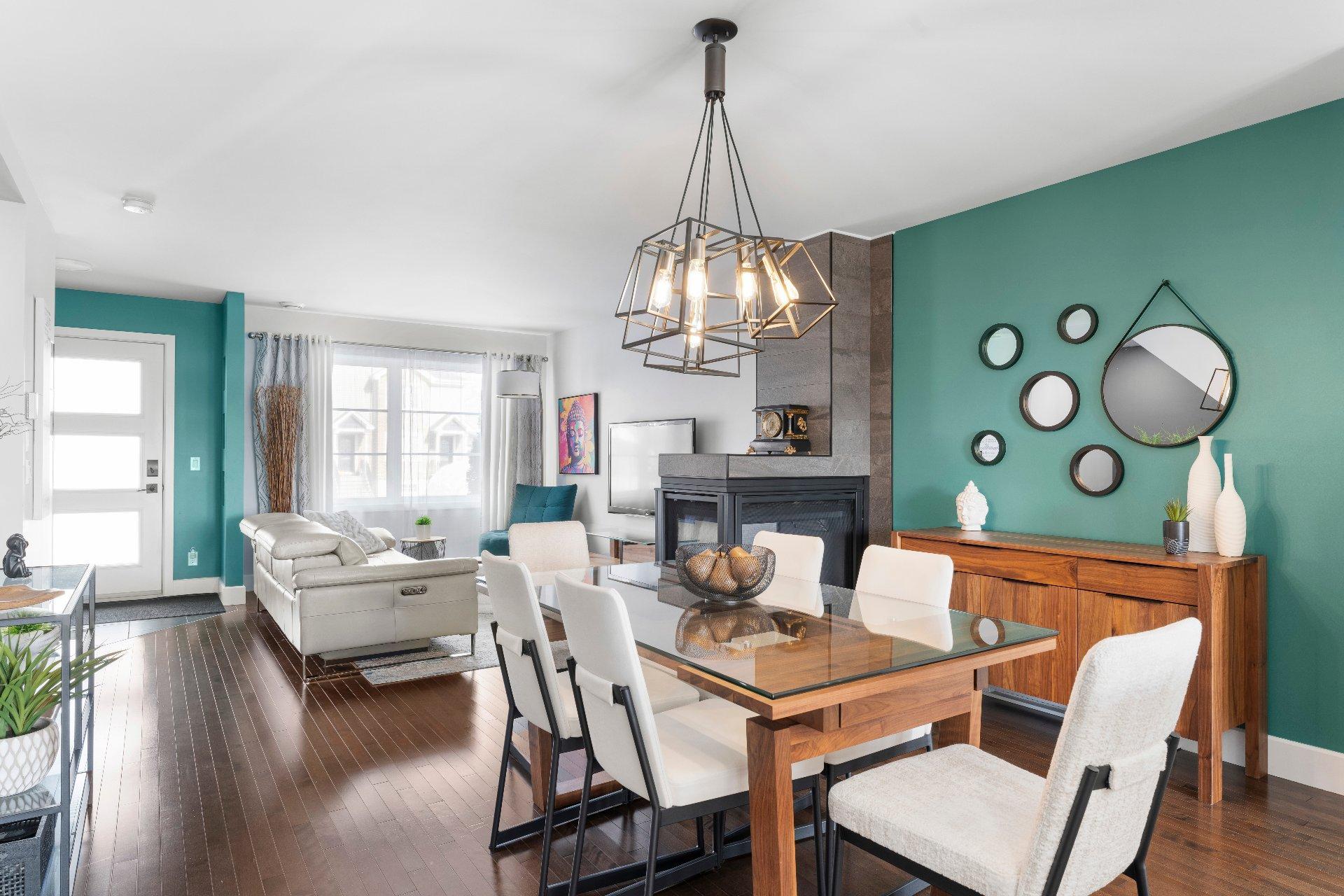 









1335


Rue Mansourati

,
Sherbrooke (Brompton/Rock Forest/Saint-Élie/Deauville),




QC
J1N0T3

