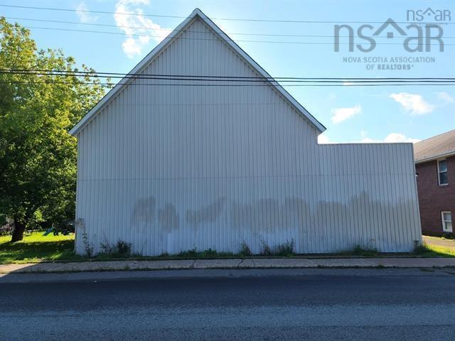 












323 Frederick Street

,
New Glasgow,




NS
B2H 3N9

