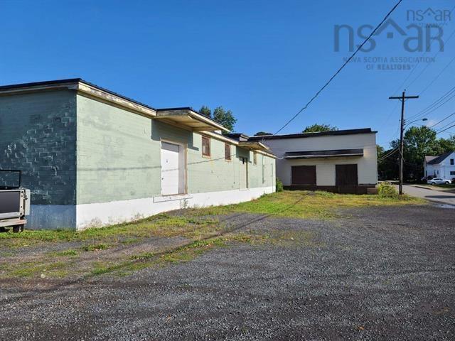 












323 Frederick Street

,
New Glasgow,




NS
B2H 3N9

