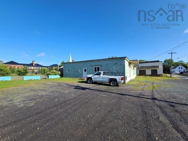 












323 Frederick Street

,
New Glasgow,




NS
B2H 3N9

