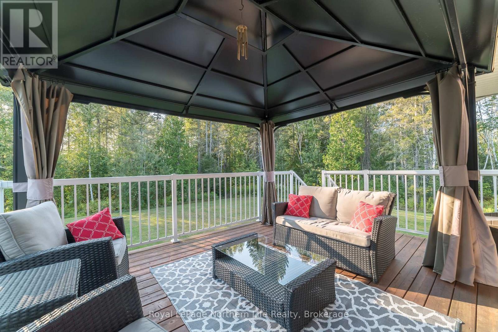 












805 EVANSVILLE DRIVE

,
West Nipissing (Sturgeon Falls),




Ontario
P2B2K5

