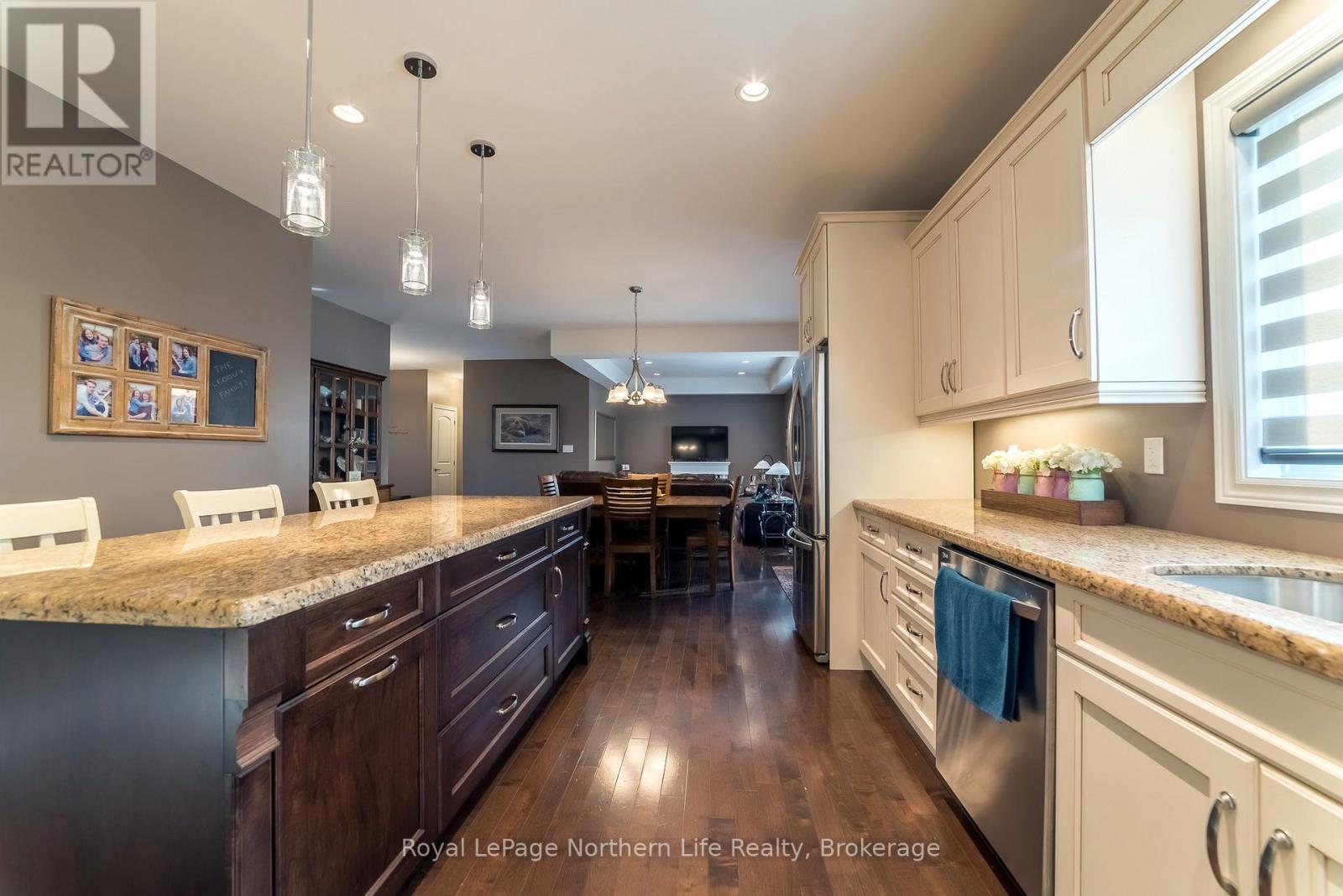 












805 EVANSVILLE DRIVE

,
West Nipissing (Sturgeon Falls),




Ontario
P2B2K5

