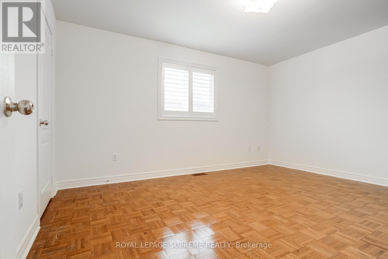 












65 AMARONE AVENUE

,
Vaughan,




Ontario
L4H2N8

