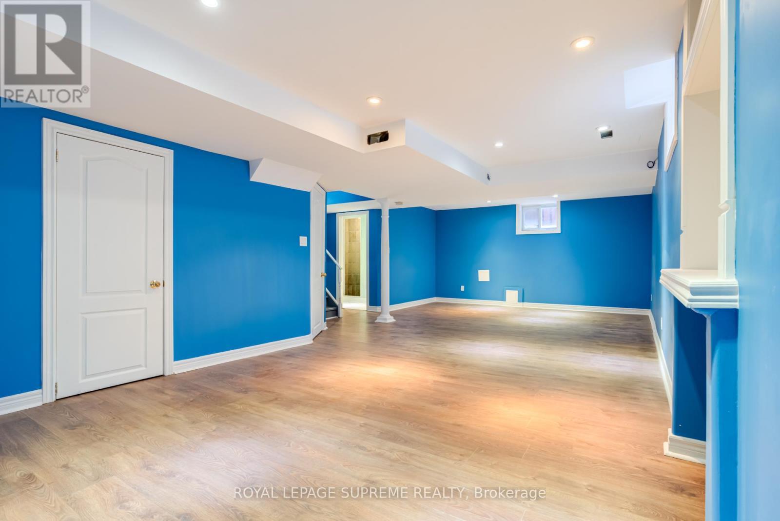 












65 AMARONE AVENUE

,
Vaughan,




Ontario
L4H2N8

