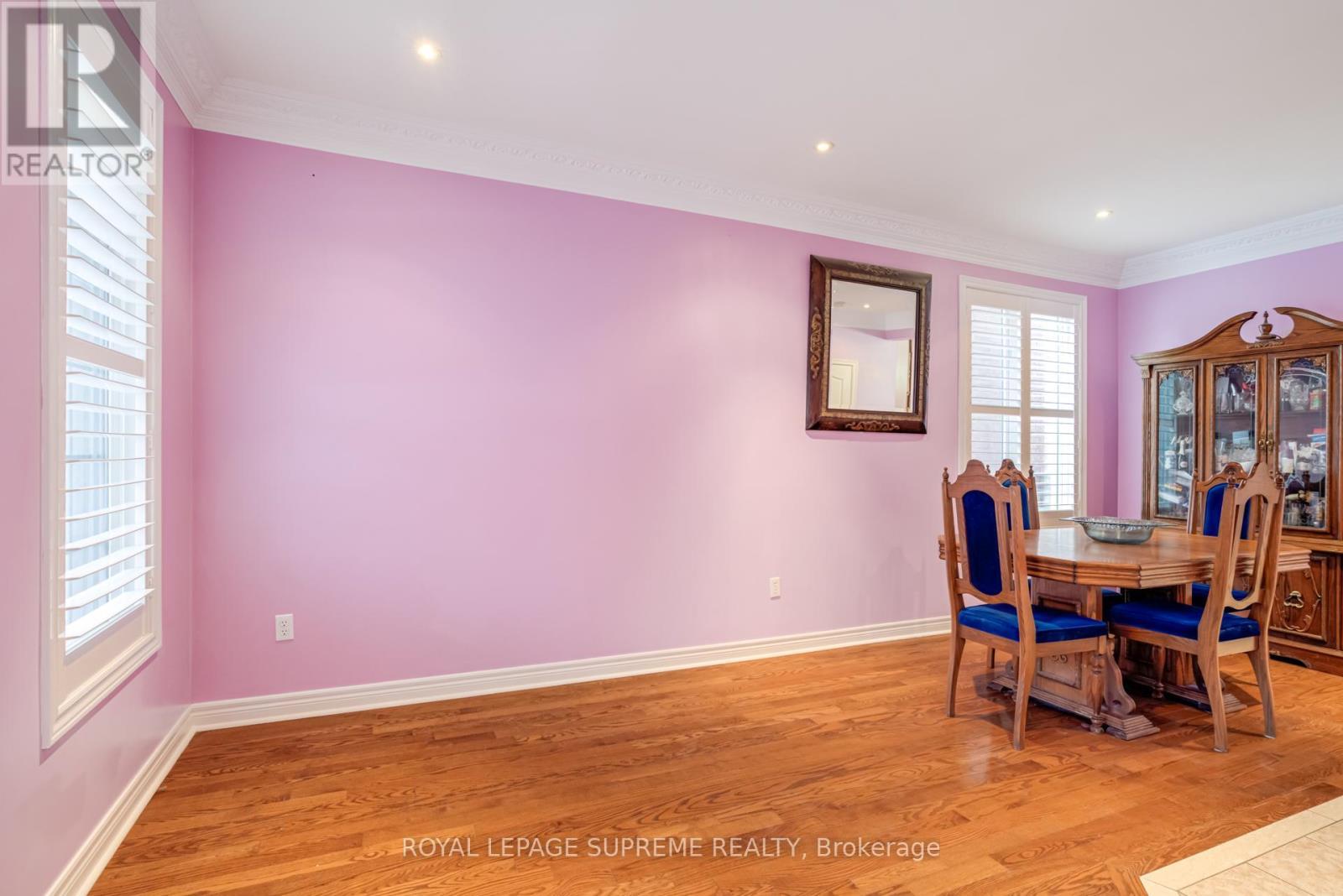 












65 AMARONE AVENUE

,
Vaughan,




Ontario
L4H2N8

