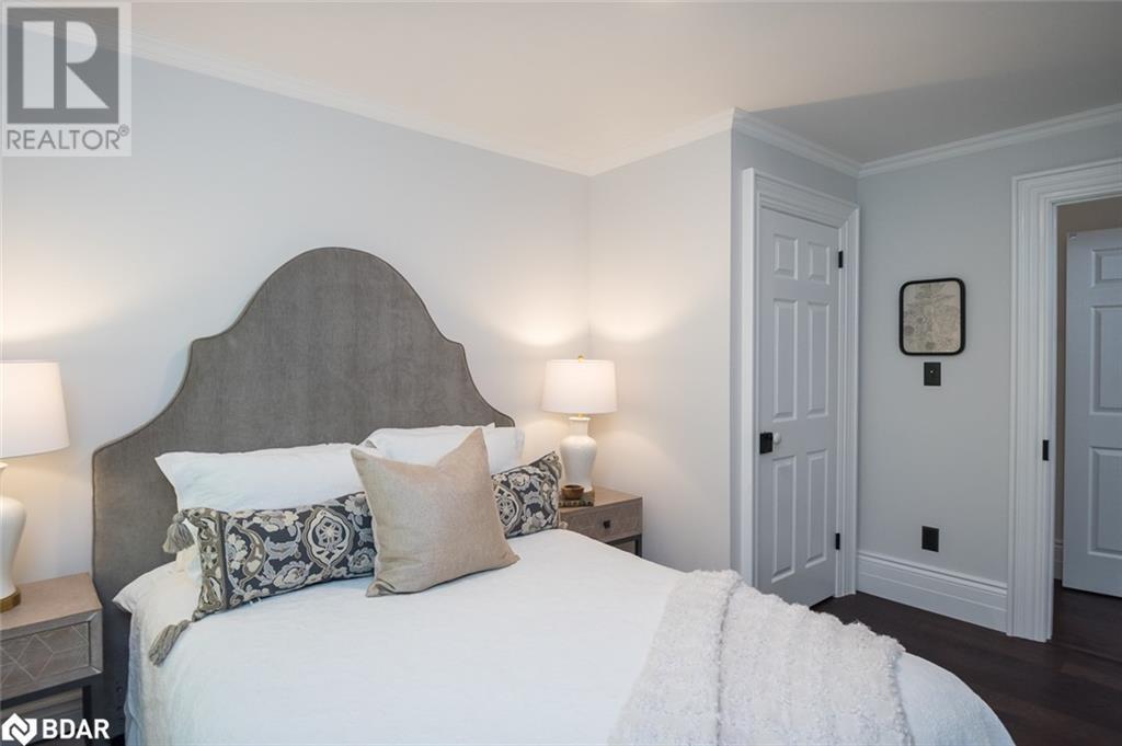 












49 JAMES Street

,
Milton,




Ontario
L9T2P5

