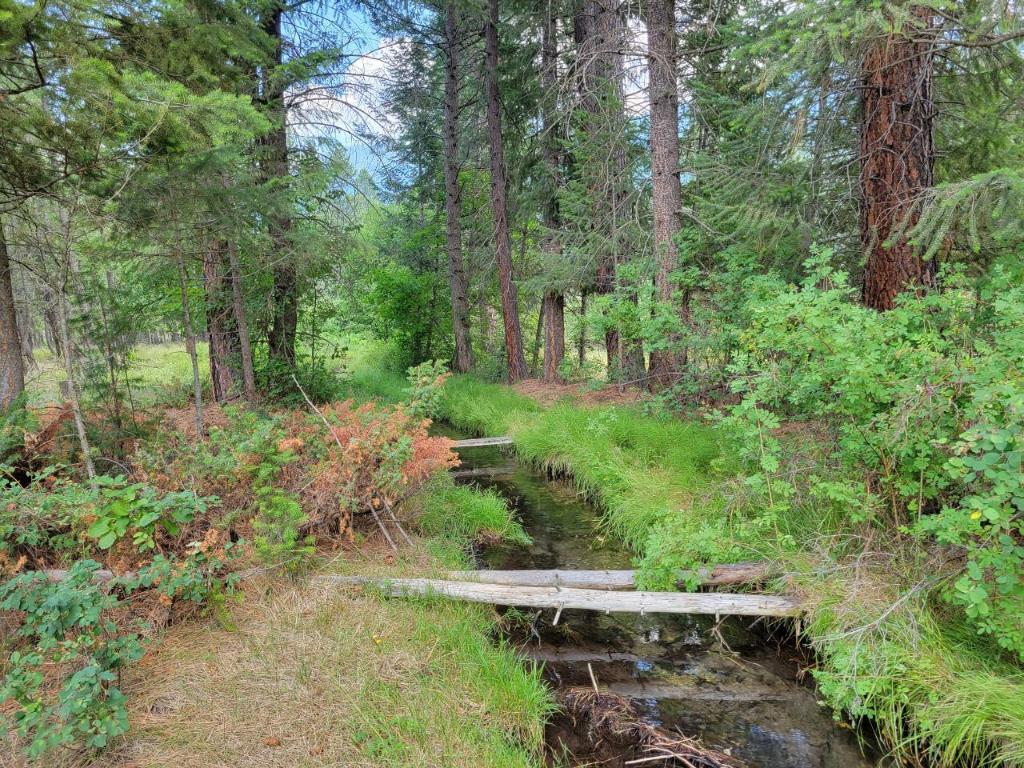 









Lot B


GRASMERE-DORR

Road,
Grasmere,







BC
V0B 1R0

