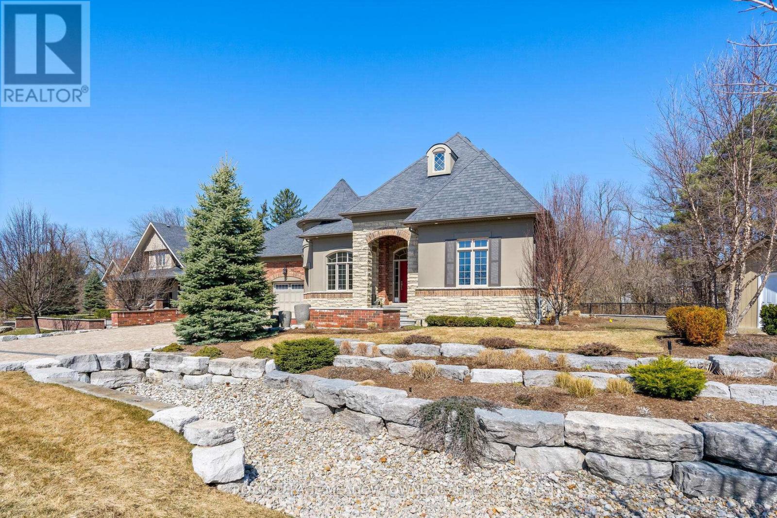 












32 AINLEY TRAIL

,
Halton Hills,




Ontario
L7G0E6

