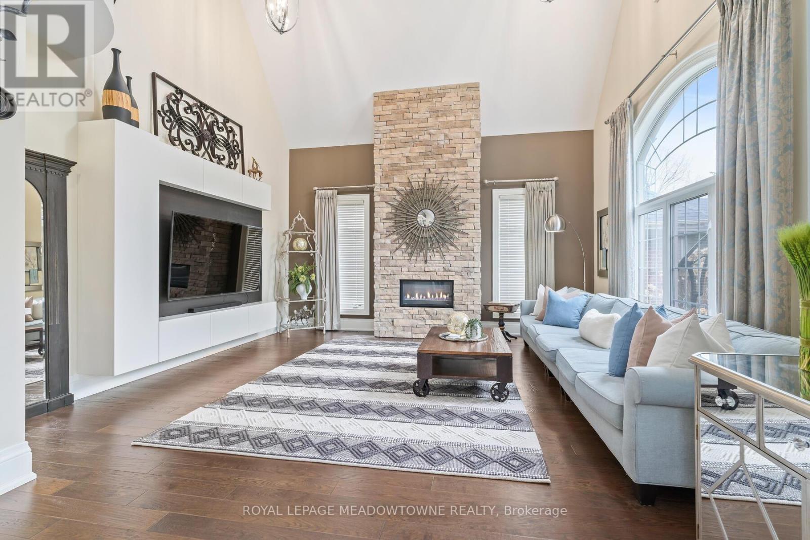 












32 AINLEY TRAIL

,
Halton Hills,




Ontario
L7G0E6

