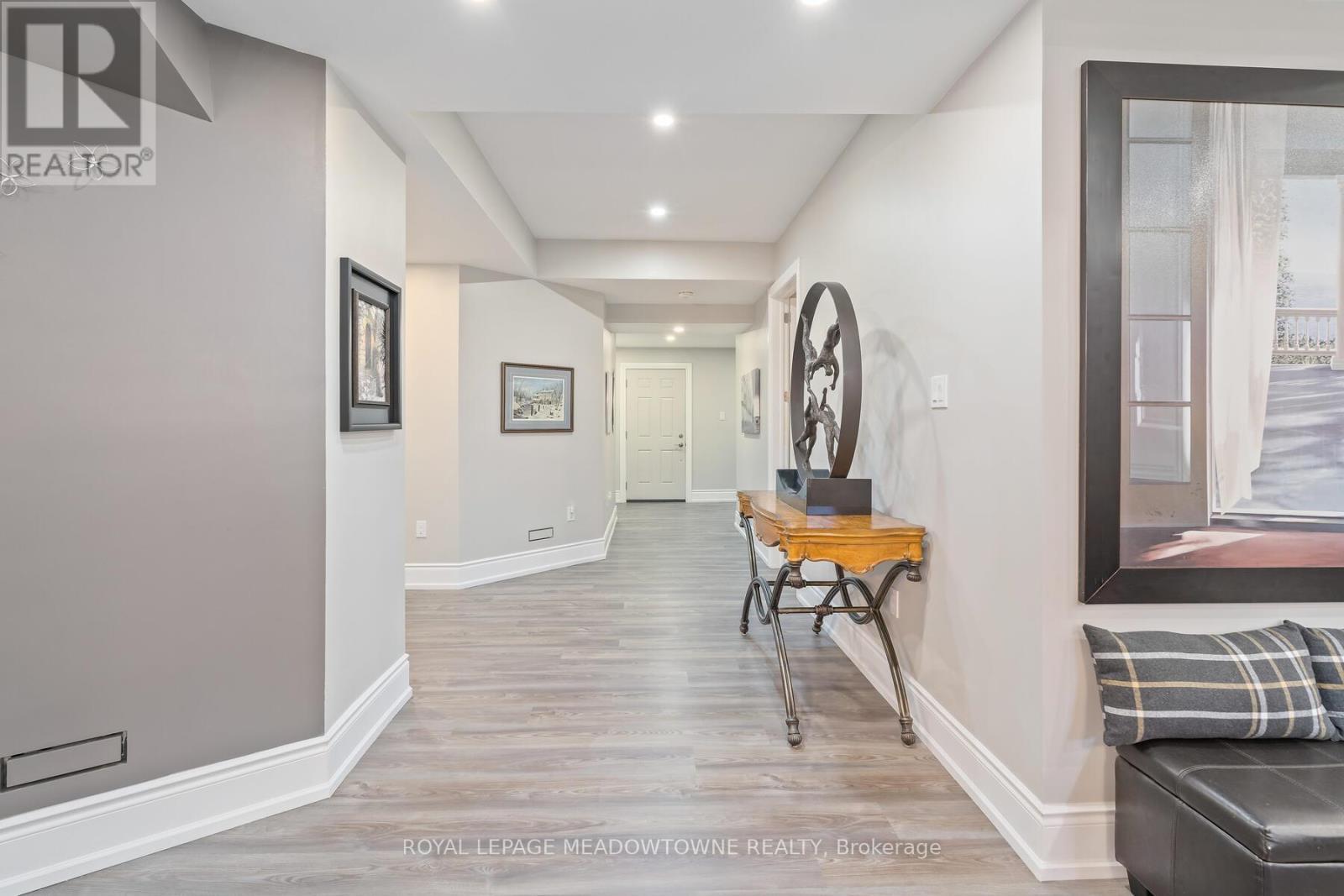 












32 AINLEY TRAIL

,
Halton Hills,




Ontario
L7G0E6

