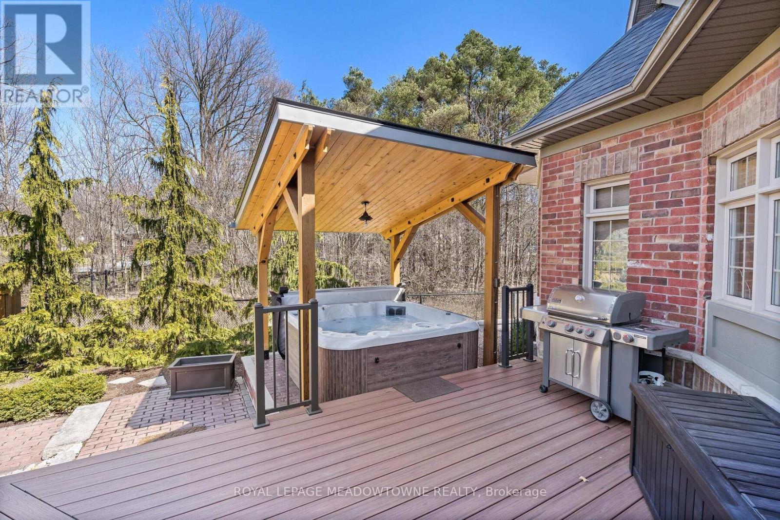 












32 AINLEY TRAIL

,
Halton Hills,




Ontario
L7G0E6

