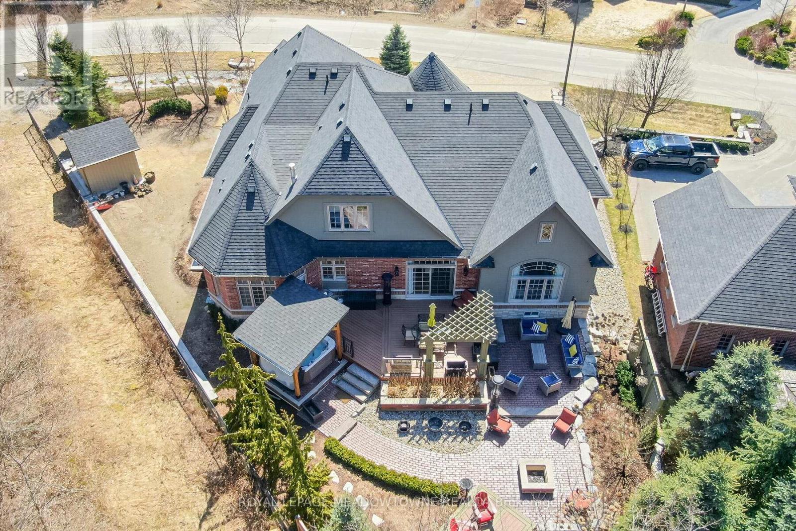 












32 AINLEY TRAIL

,
Halton Hills,




Ontario
L7G0E6


