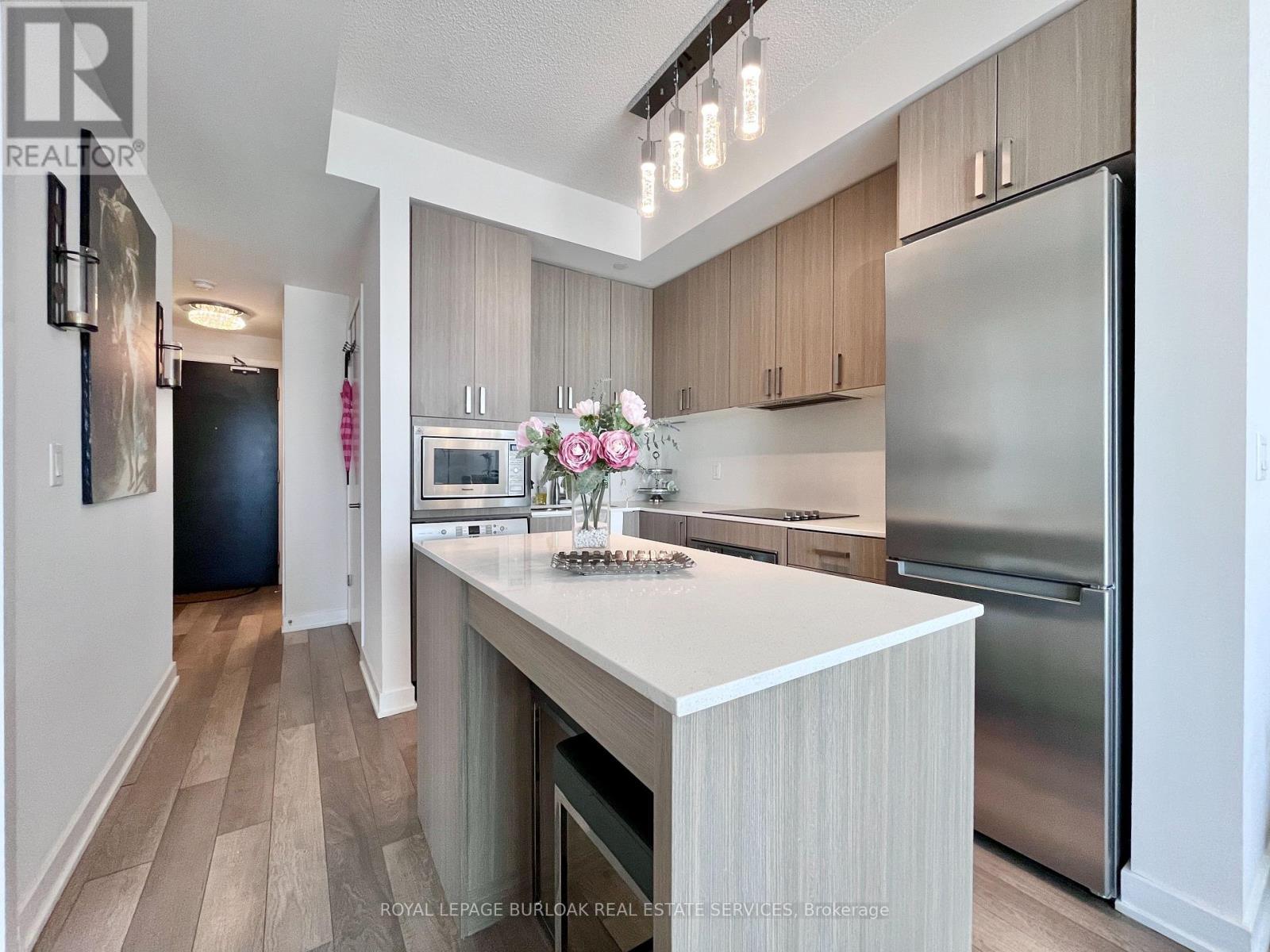 












A232 - 5230 DUNDAS STREET

,
Burlington,




Ontario
L7L0J5

