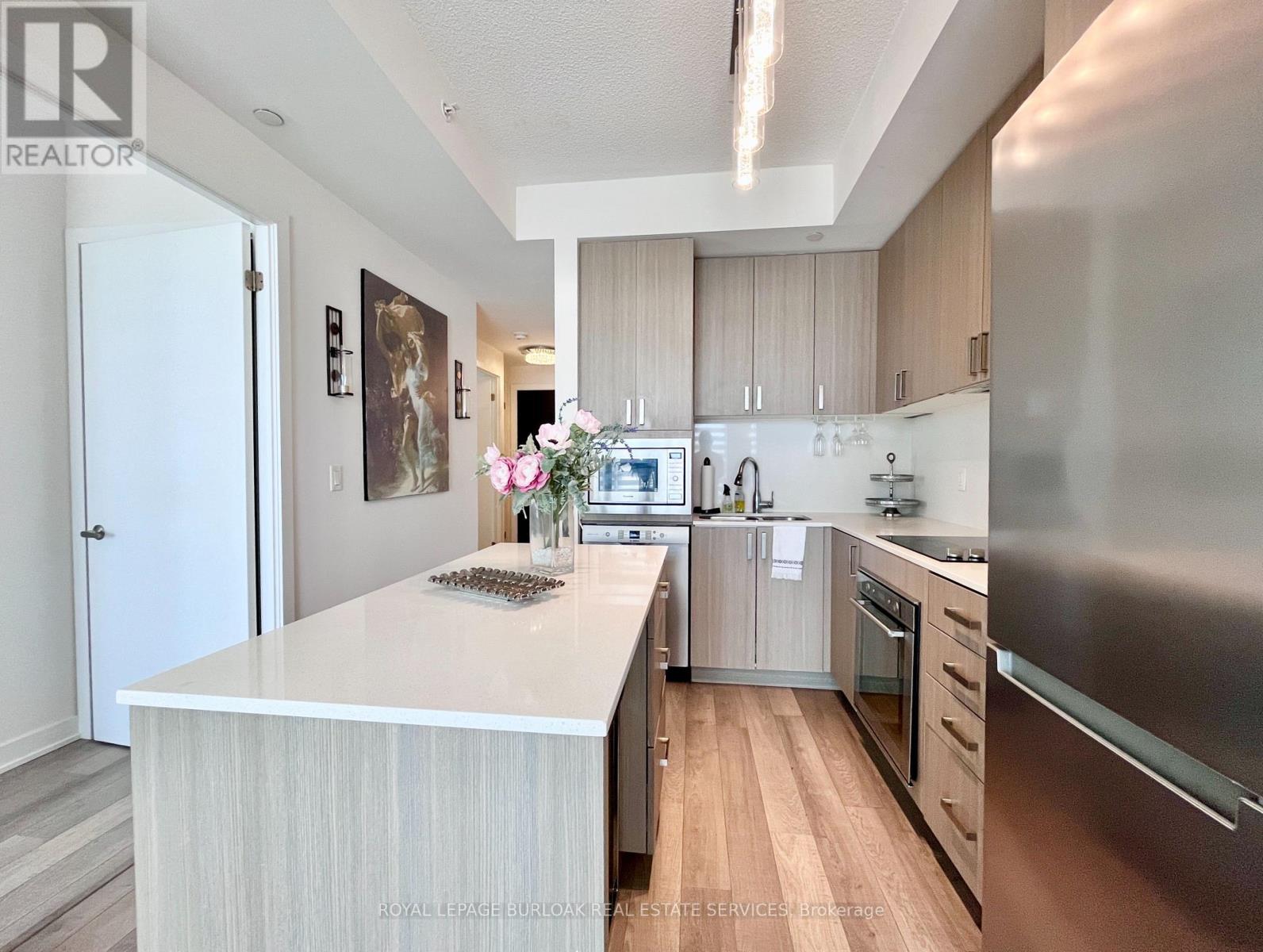 












A232 - 5230 DUNDAS STREET

,
Burlington,




Ontario
L7L0J5

