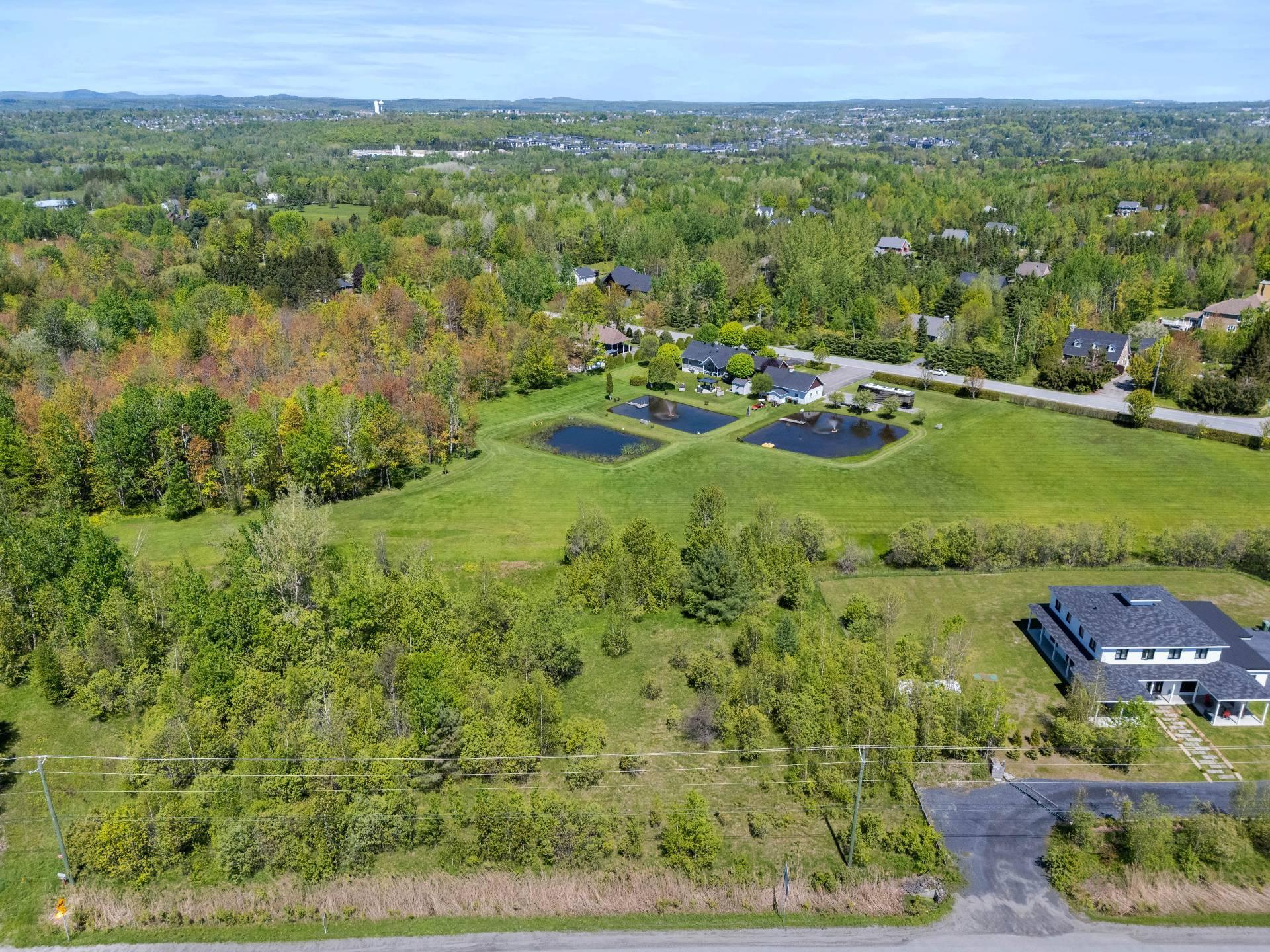












Ch. de Ste-Catherine

,
Sherbrooke (Brompton/Rock Forest/Saint-Élie/Deauville),







QC
J1N0C4

