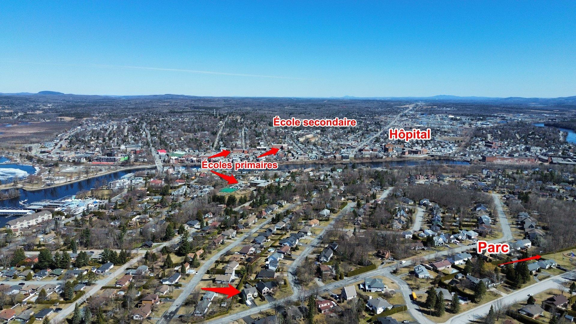 









551


Rue Gosselin

,
Magog,




QC
J1X5E1

