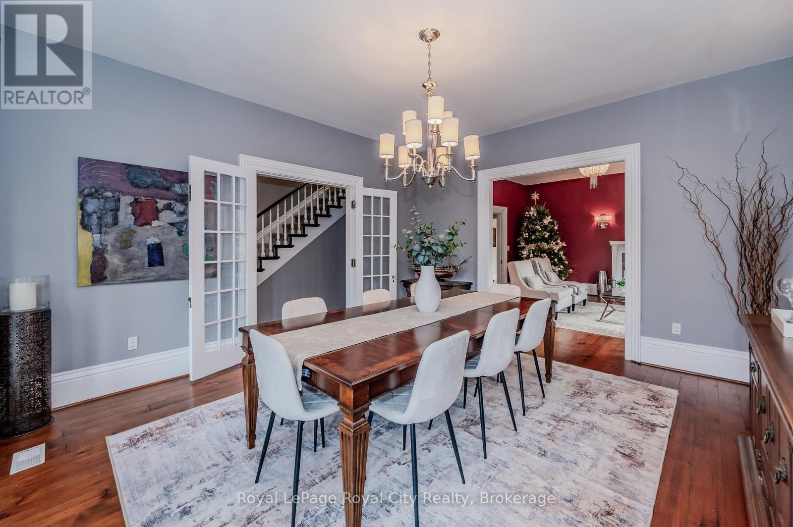 












42 LIVERPOOL STREET

,
Guelph (Downtown),




Ontario
N1H2K9


