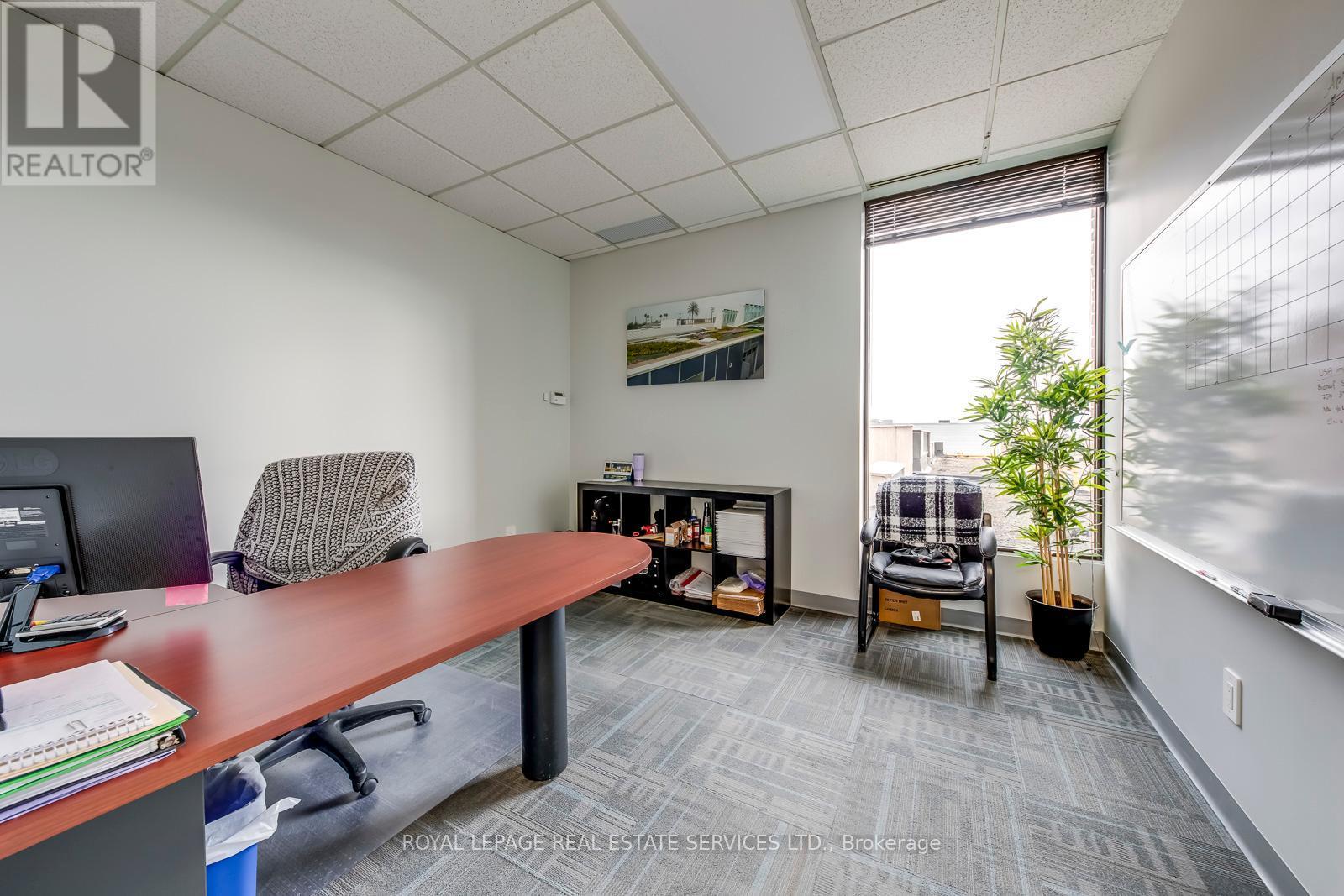 












303 - 3310 SOUTH SERVICE ROAD S

,
Burlington,




Ontario
L7N3M6

