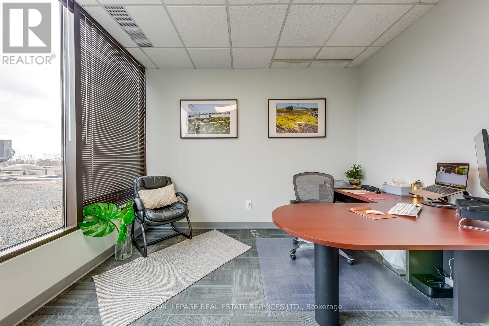 












303 - 3310 SOUTH SERVICE ROAD S

,
Burlington,




Ontario
L7N3M6

