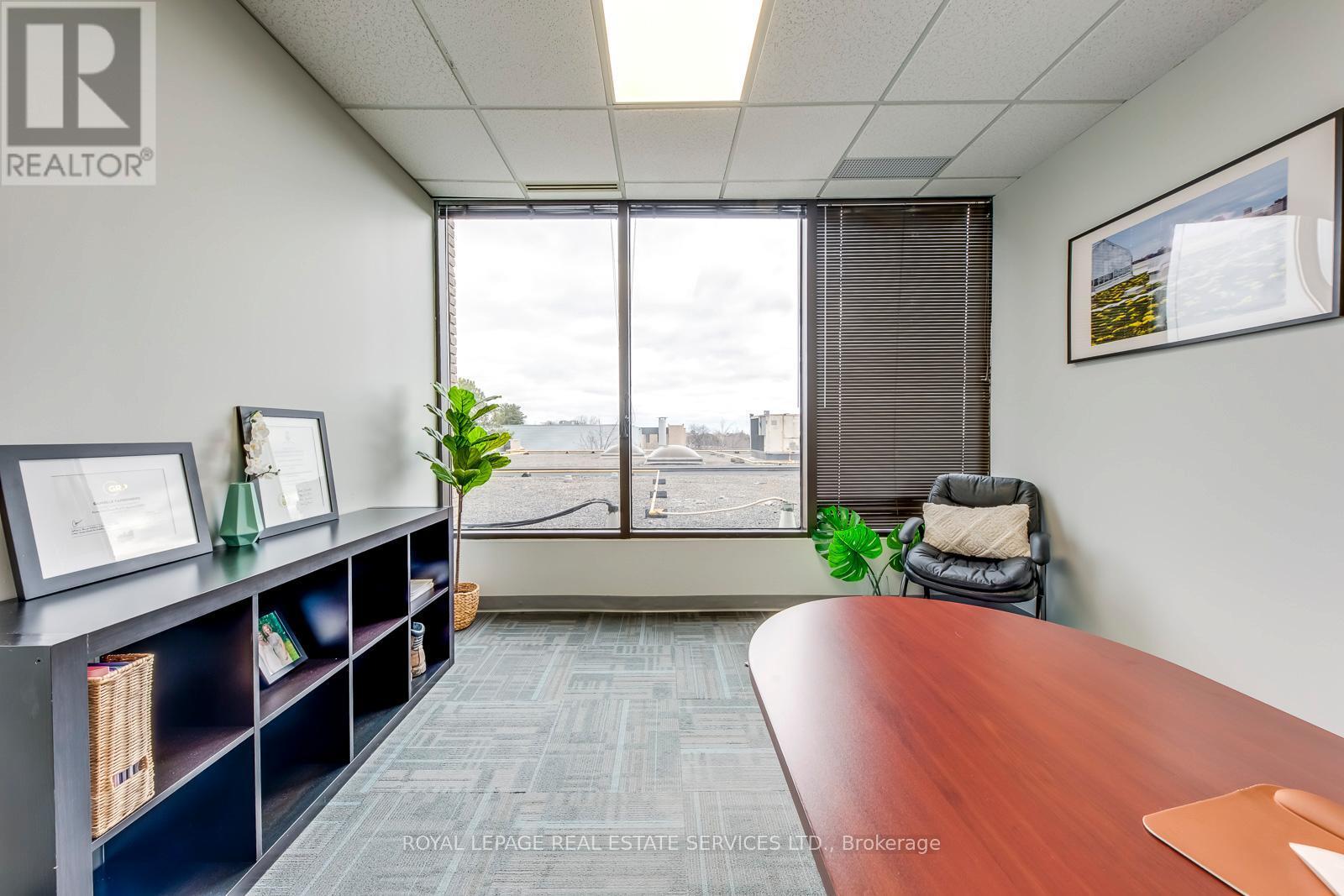 












303 - 3310 SOUTH SERVICE ROAD S

,
Burlington,




Ontario
L7N3M6

