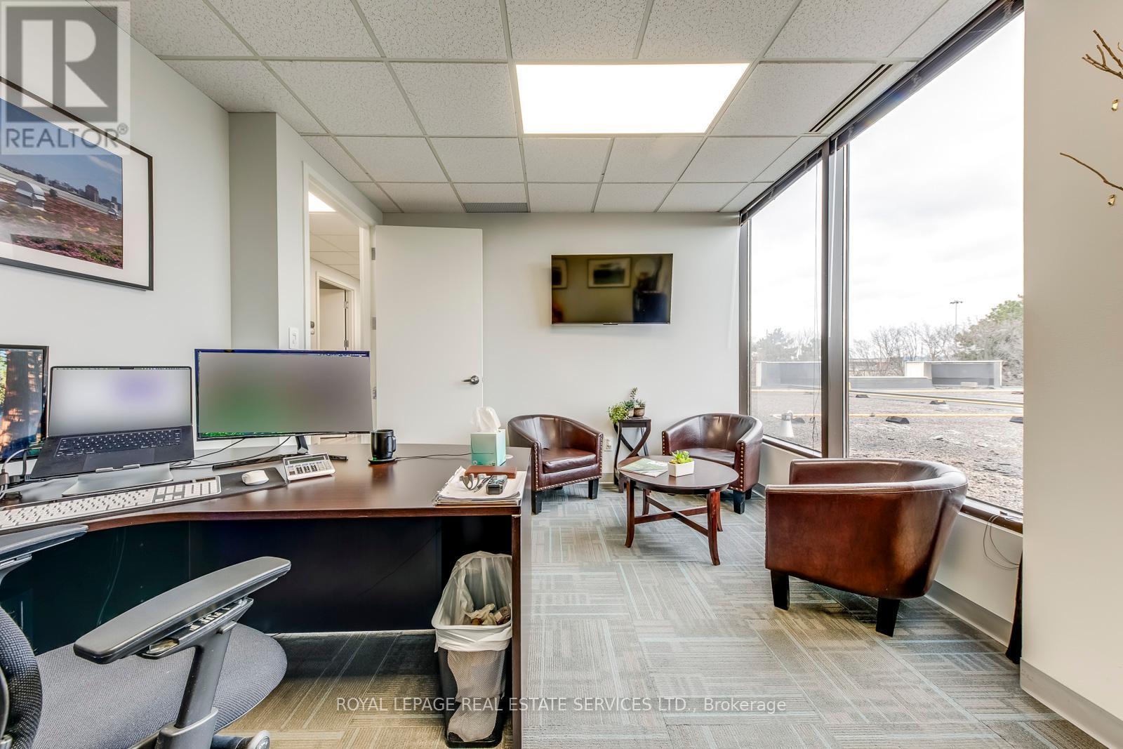 












303 - 3310 SOUTH SERVICE ROAD S

,
Burlington,




Ontario
L7N3M6

