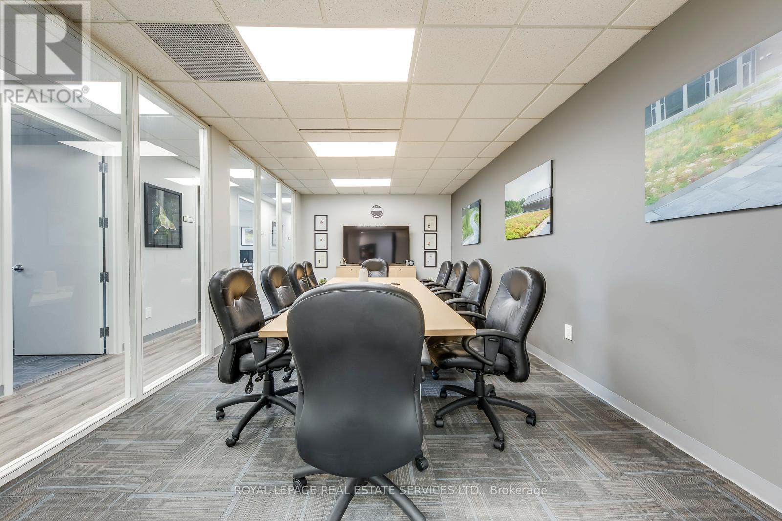 












303 - 3310 SOUTH SERVICE ROAD S

,
Burlington,




Ontario
L7N3M6

