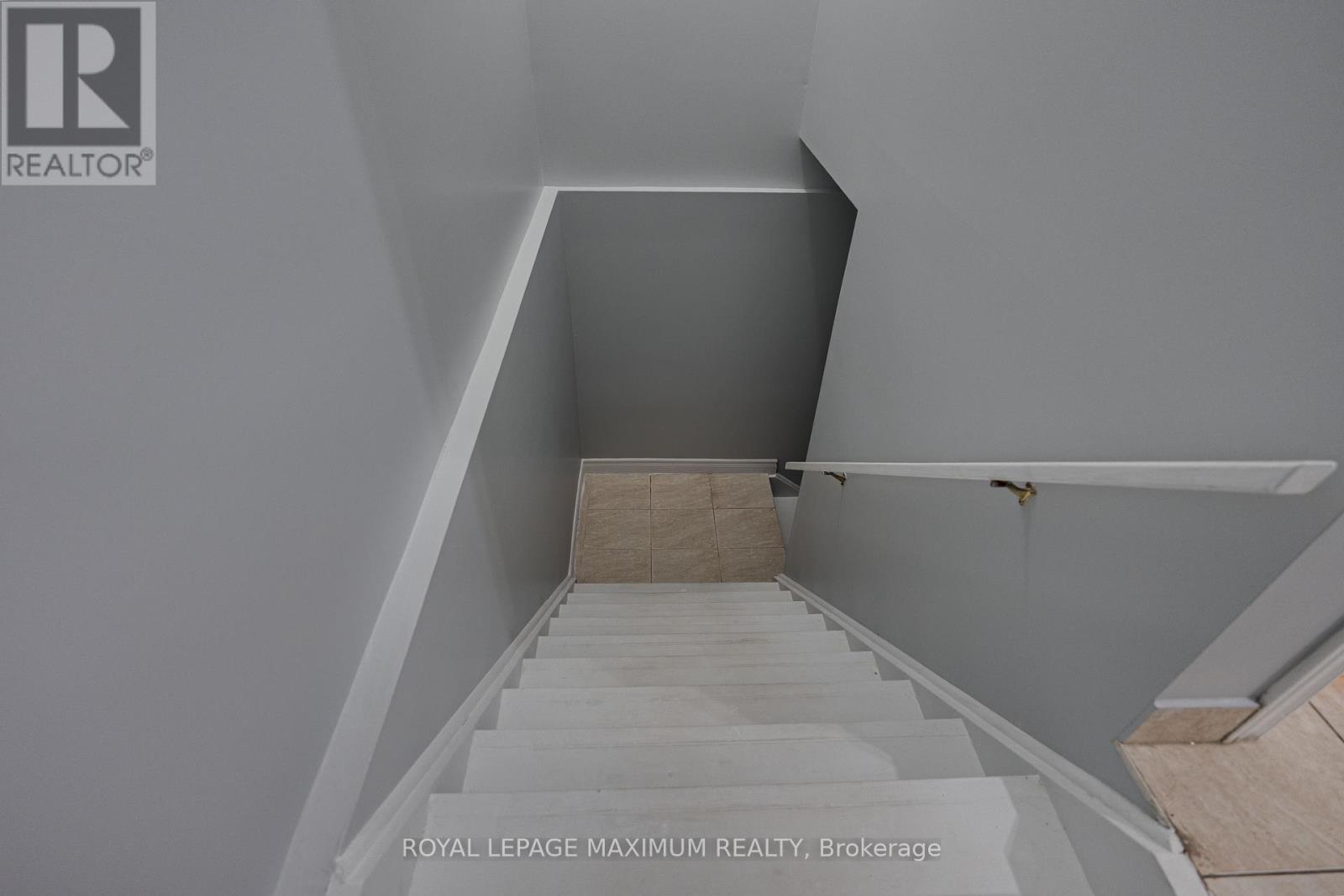 












222 KIMBER CRESCENT

,
Vaughan,




Ontario
L4L9K3

