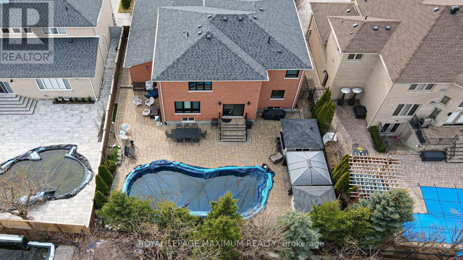 












222 KIMBER CRESCENT

,
Vaughan,




Ontario
L4L9K3

