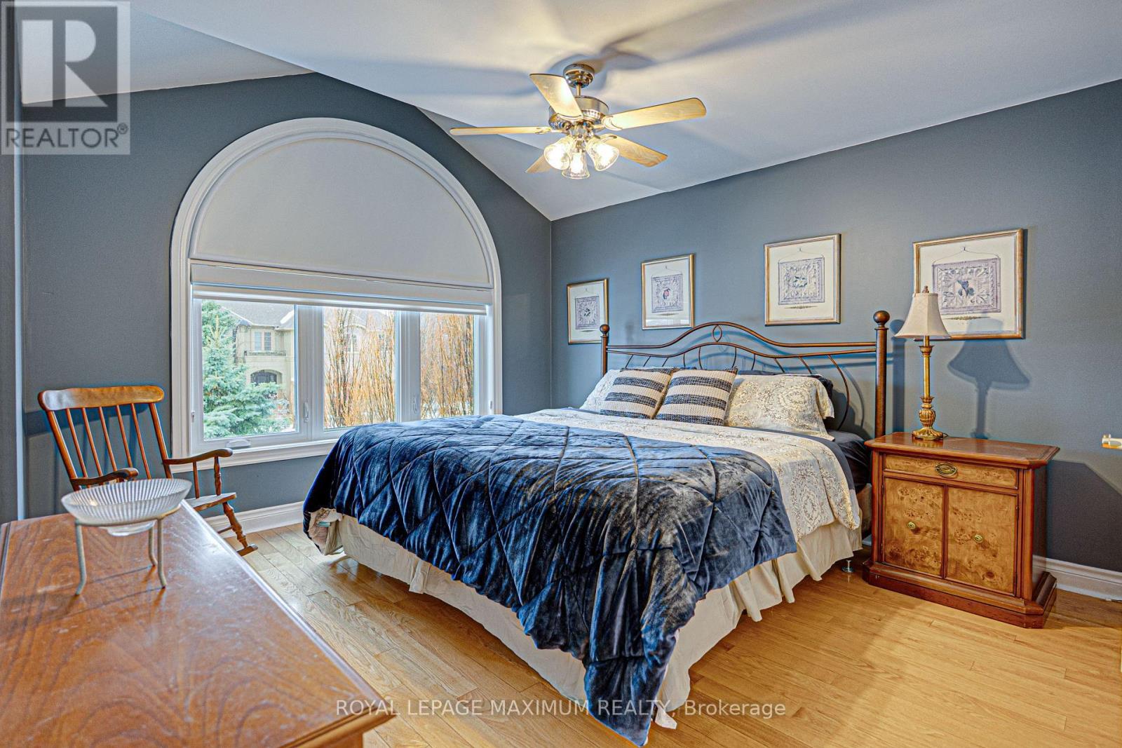 












222 KIMBER CRESCENT

,
Vaughan,




Ontario
L4L9K3

