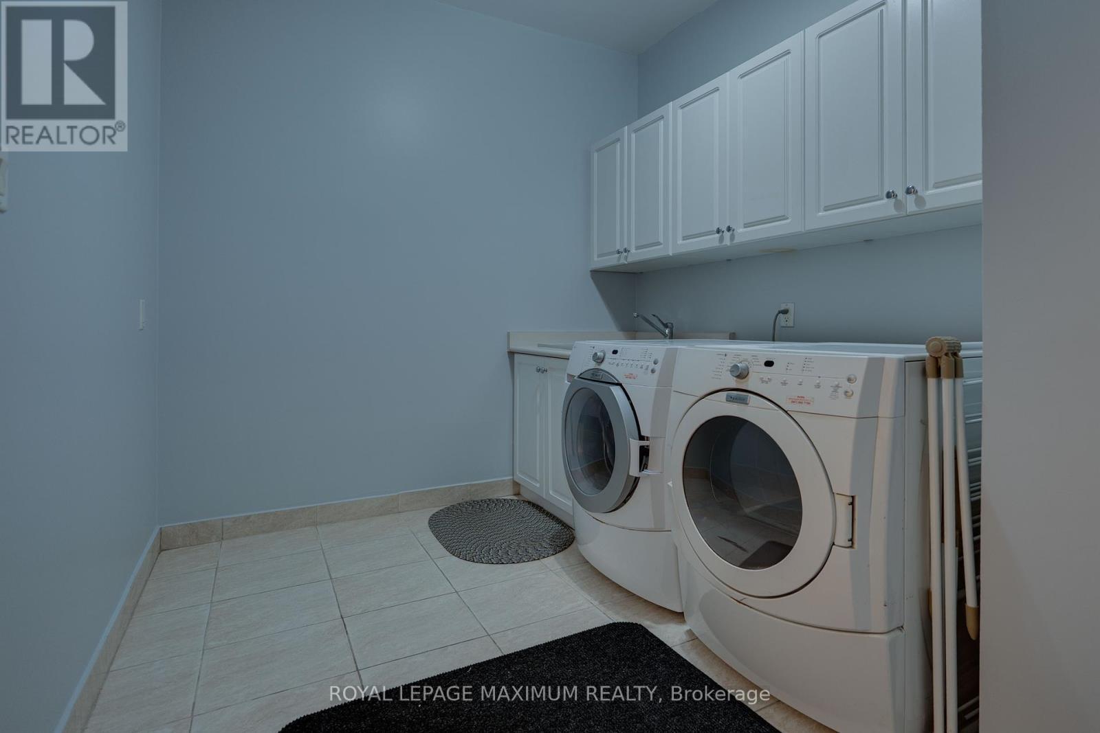 












222 KIMBER CRESCENT

,
Vaughan,




Ontario
L4L9K3

