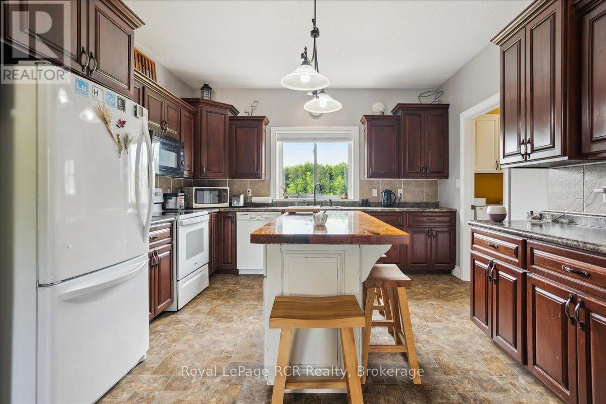 












171 PLEASANTVIEW ROAD

,
South Bruce Peninsula,




Ontario
N0H1A0

