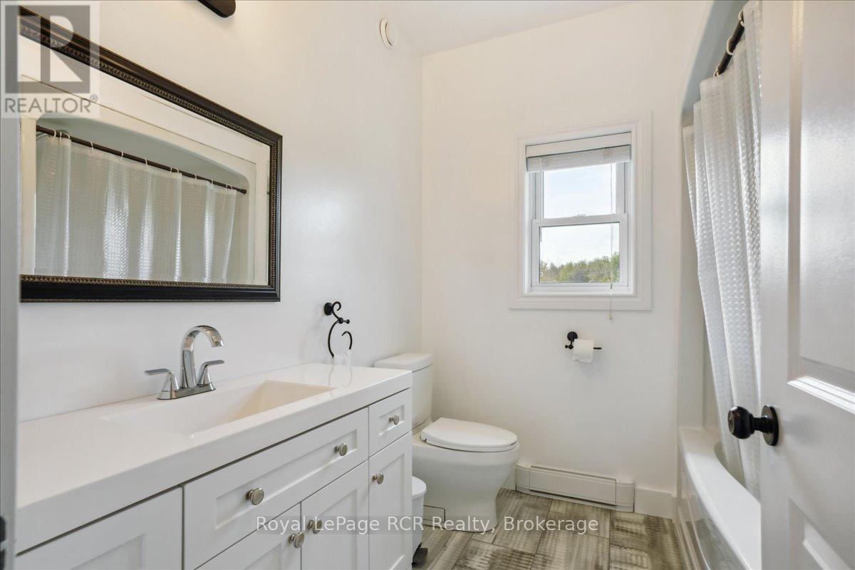 












171 PLEASANTVIEW ROAD

,
South Bruce Peninsula,




Ontario
N0H1A0

