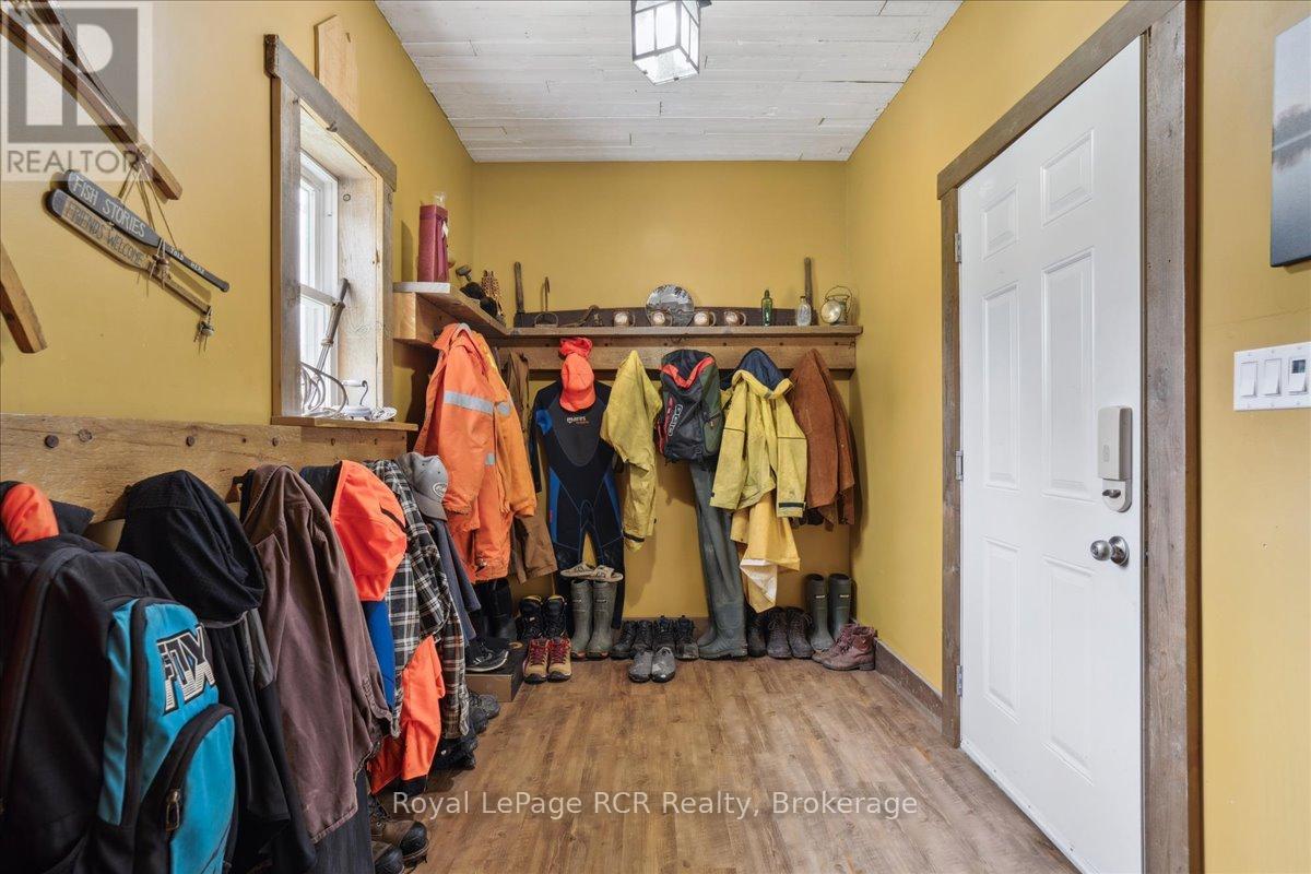 












171 PLEASANTVIEW ROAD

,
South Bruce Peninsula,




Ontario
N0H1A0

