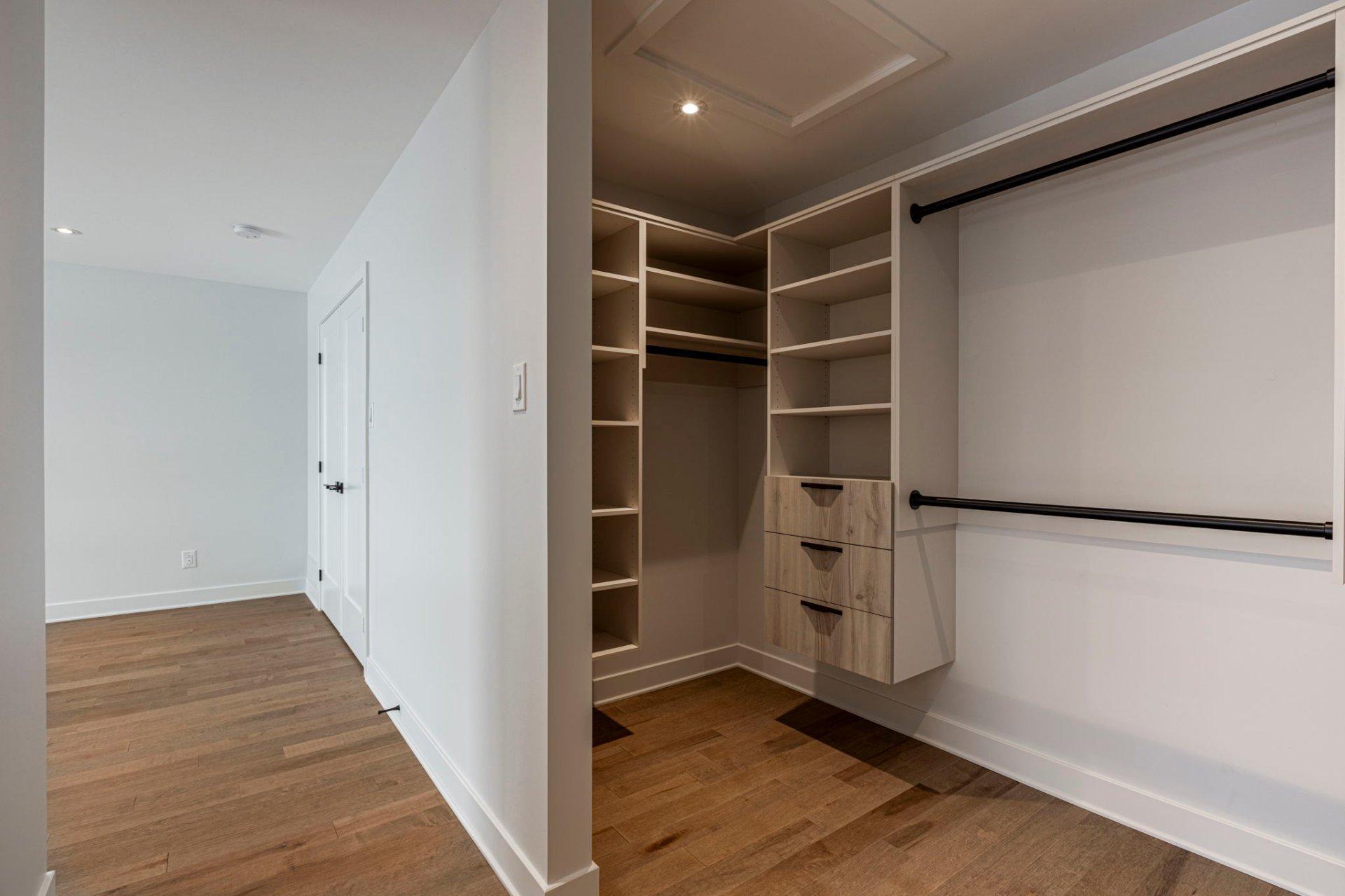 









749


Rue Louis-Quilico

,
Boucherville,




QC
J4B0H5


